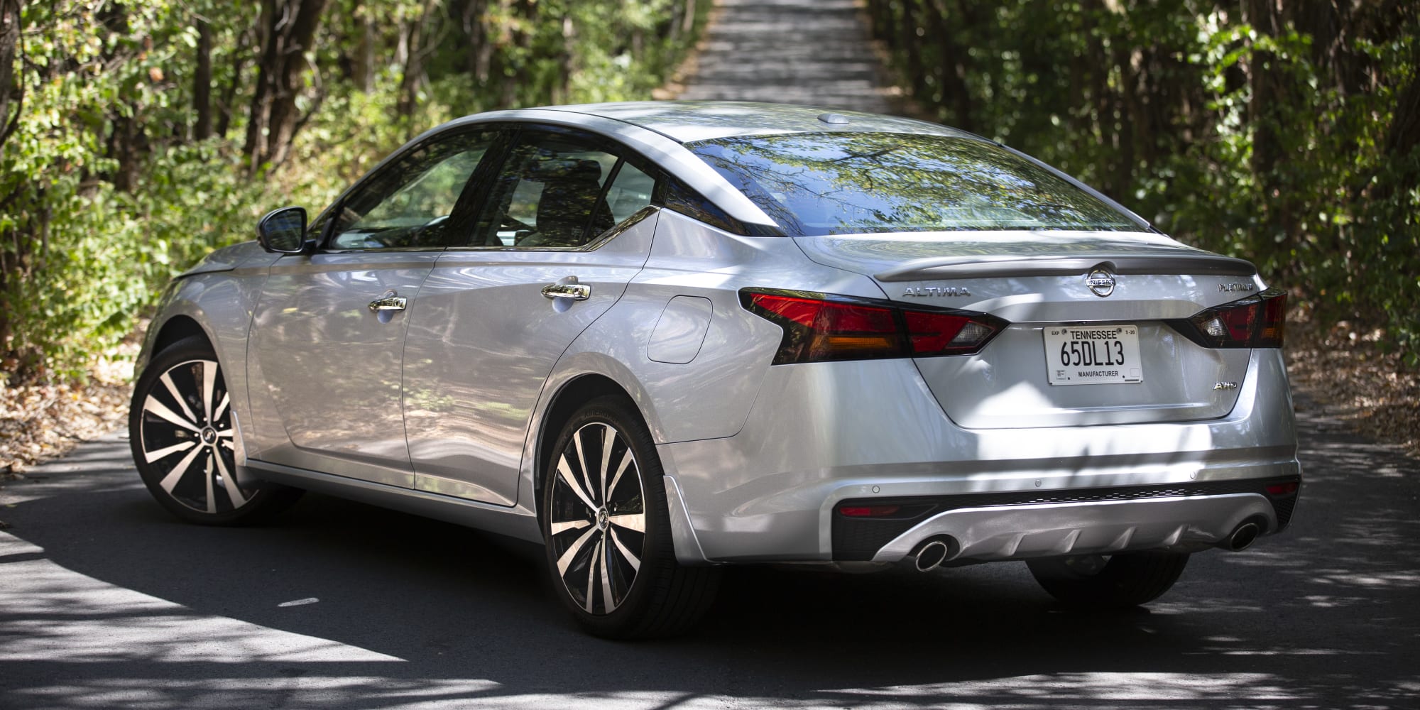 Nissan Sentra vs Altima: All About That Performance Difference - Motorborne