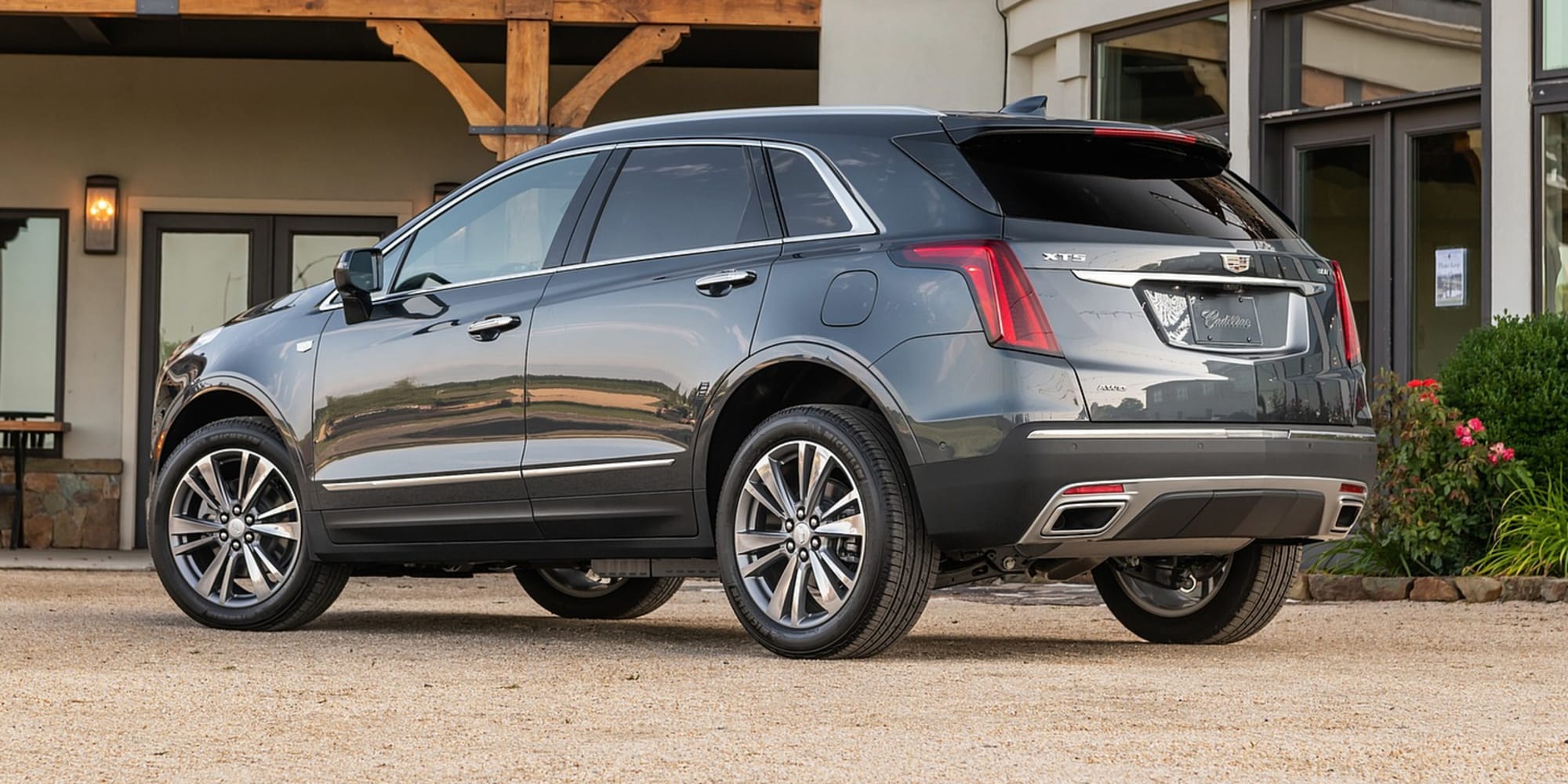 Cadillac XT5 vs XT6: What's The Difference? - Motorborne